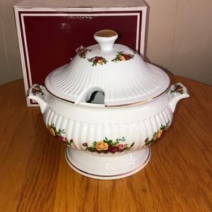 Royal Albert Country Roses